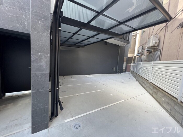 物件外観写真4　(駐輪場)