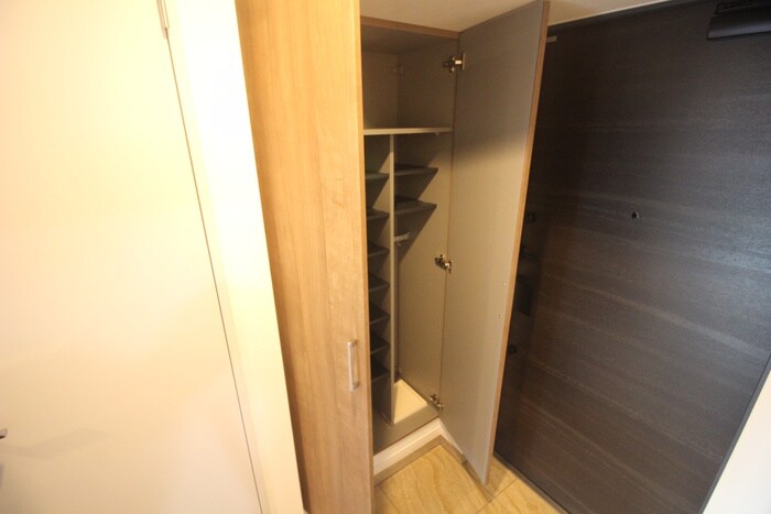 物件内観写真17　(靴箱)