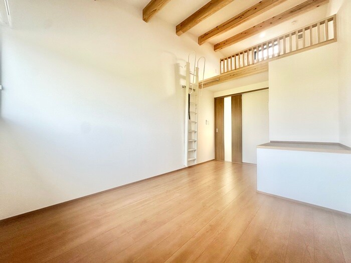 物件内観写真4　(居室)