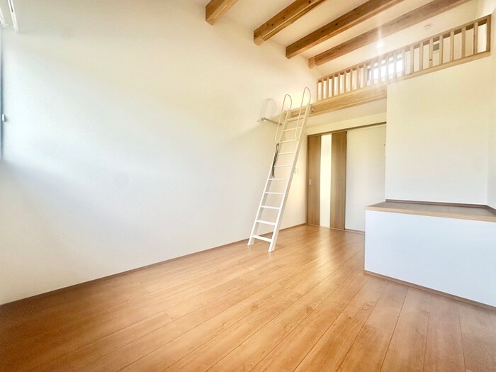 物件内観写真4　(居室)