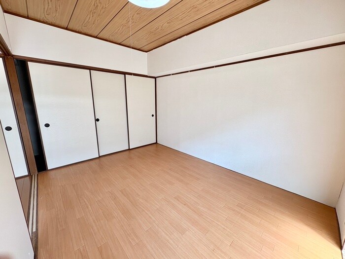 物件内観写真8　(居室)