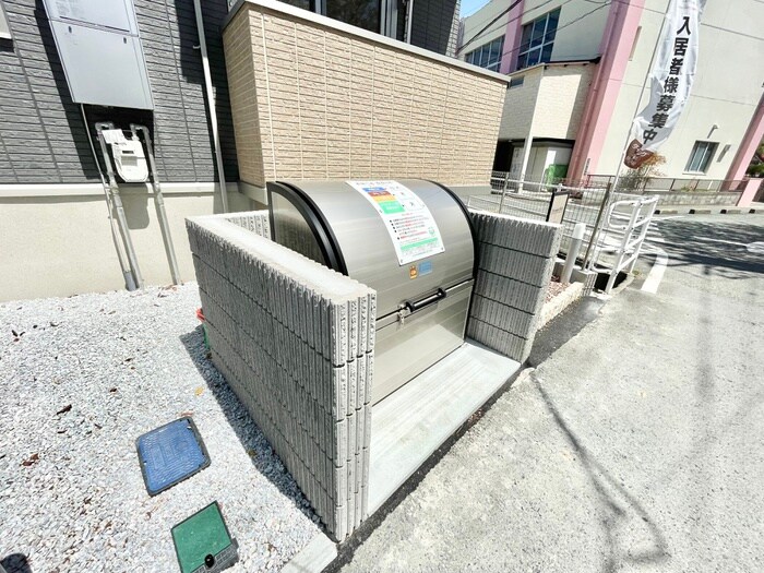 物件外観写真4　(建物設備)