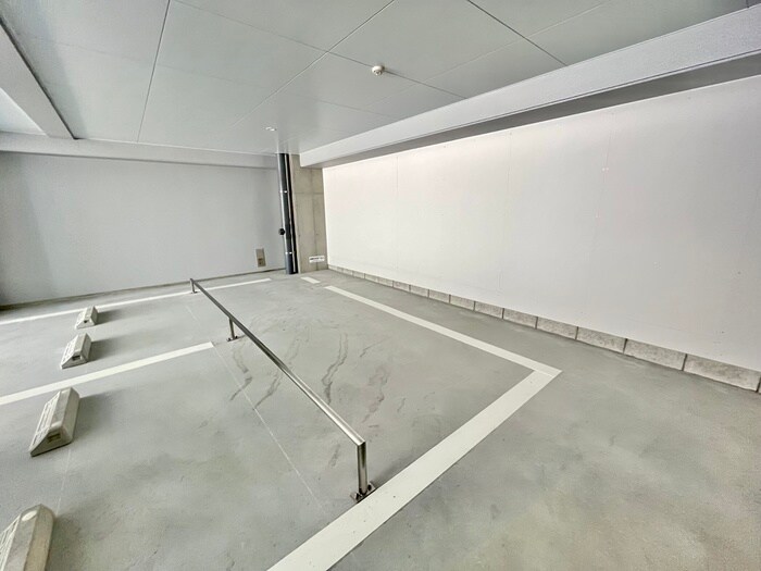 物件外観写真6　(駐輪場)