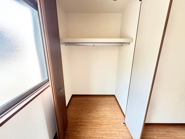 物件内観写真13　(収納)
