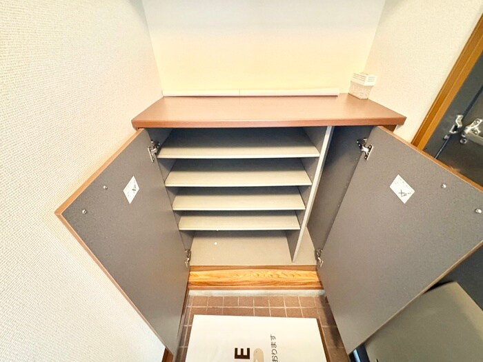 物件内観写真16　(靴箱)