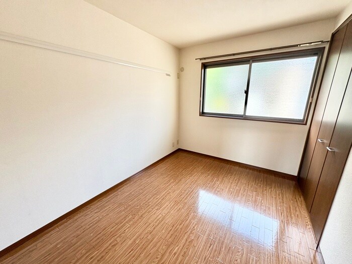 物件内観写真19　(居室)