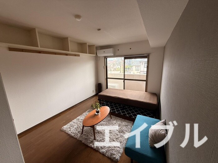 物件内観写真8　(居室)