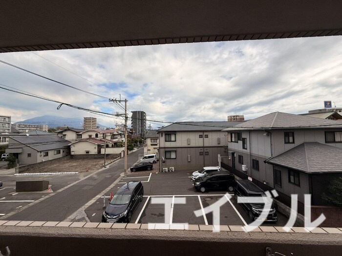 物件内観写真16　(室内からの展望)