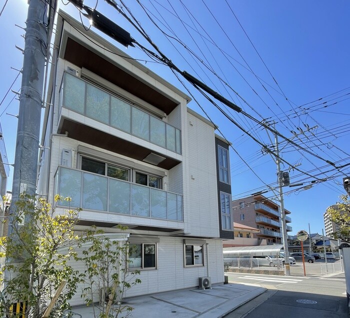 物件外観写真2　(外観写真)