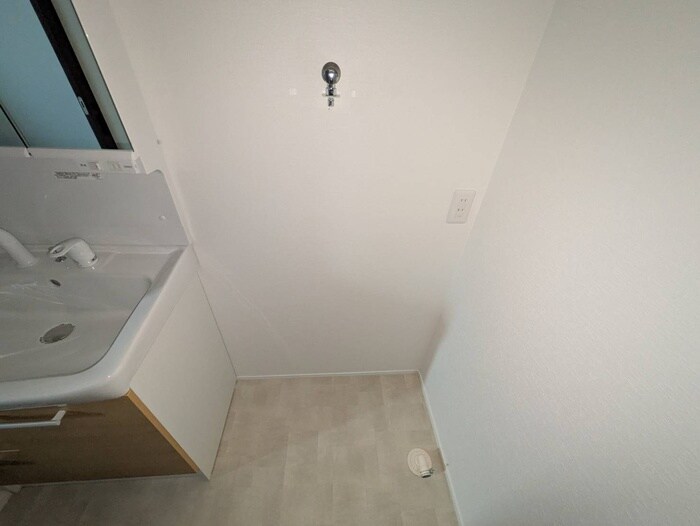物件内観写真9　(洗濯機置場)
