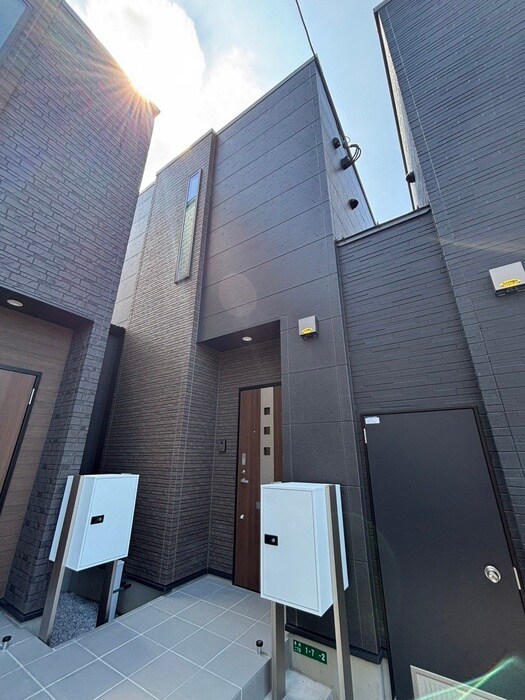 物件外観写真2　(外観写真)