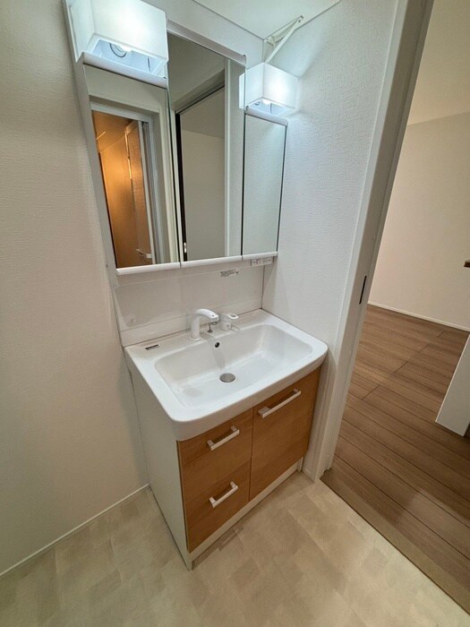 物件内観写真7　(洗面)