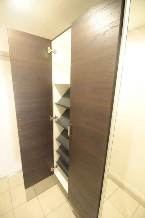 物件内観写真16　(靴箱)