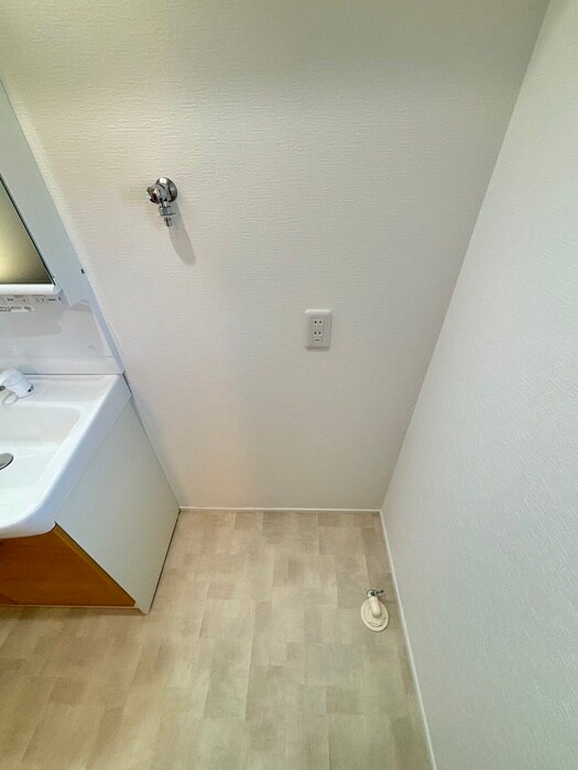 物件内観写真13　(洗濯機置場)