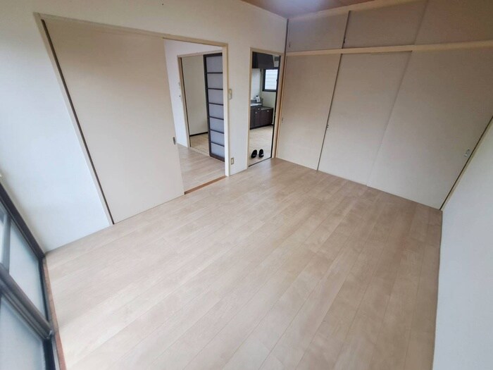 物件内観写真4　(居室)