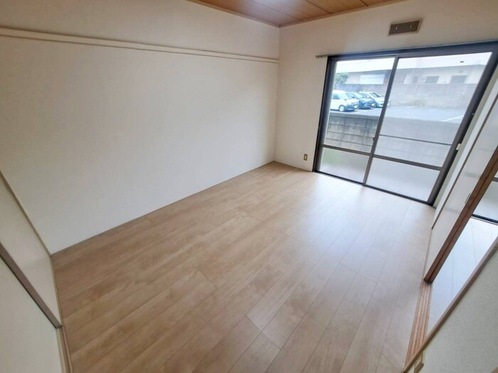 物件内観写真19　(居室)
