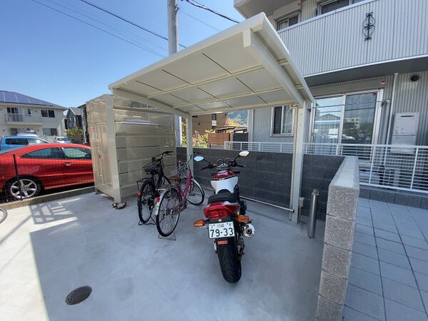 バイク置き場