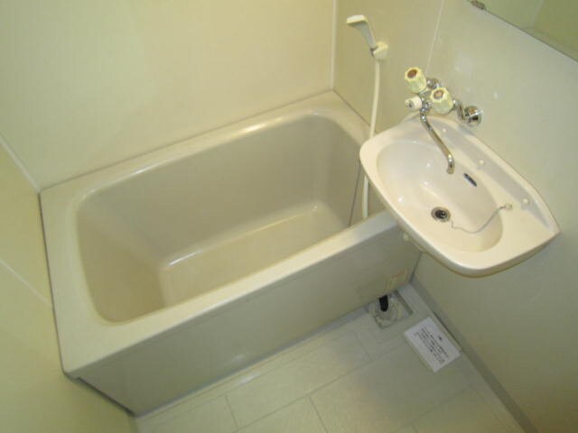 物件内観写真12　(バス／シャワールーム等)