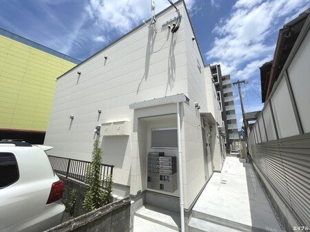 eclat closette 二日市外観写真