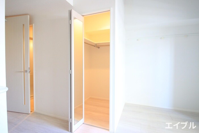 物件内観写真14　(収納)