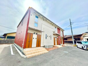 プリムヴェールB外観写真