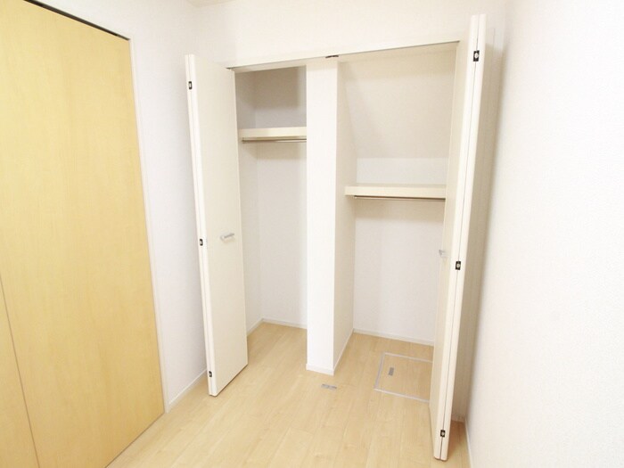 物件内観写真10　(収納)