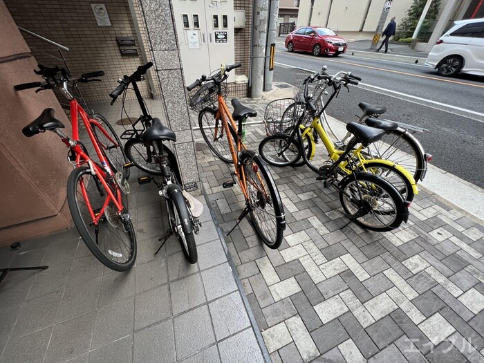 物件外観写真5　(駐輪場)