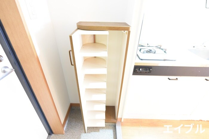 物件内観写真15　(靴箱)