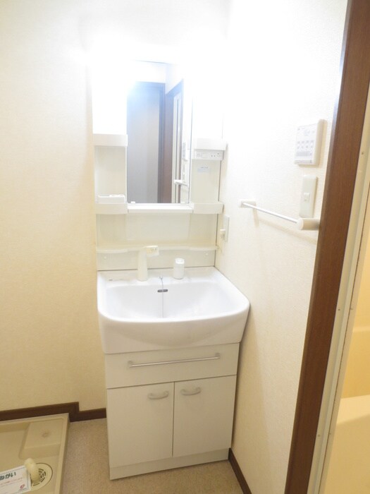 物件内観写真10　(洗面)