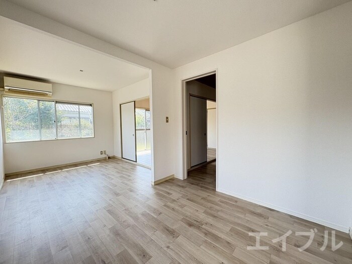 物件内観写真19　(居室)