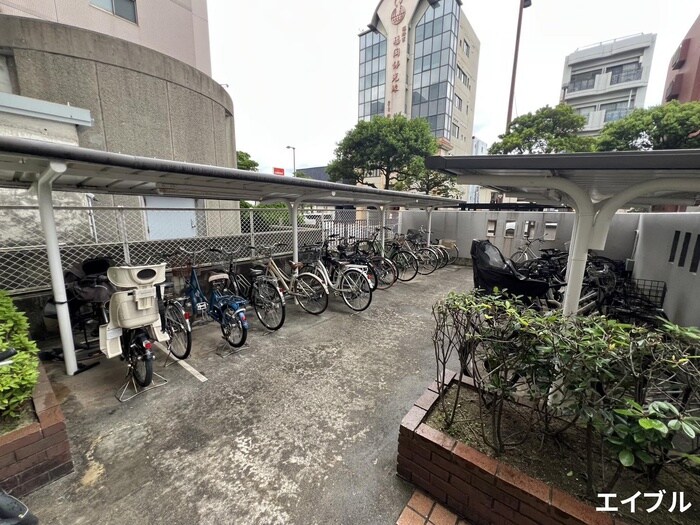 物件外観写真5　(駐輪場)