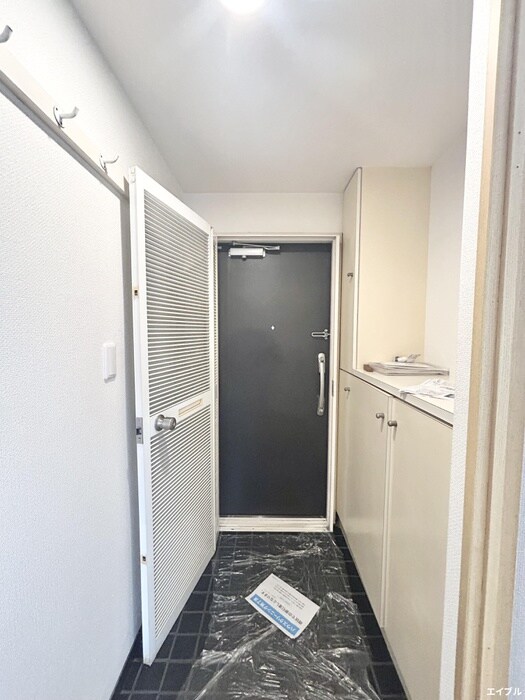 物件内観写真21　(玄関)