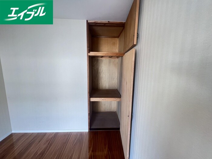 物件内観写真18　(収納)