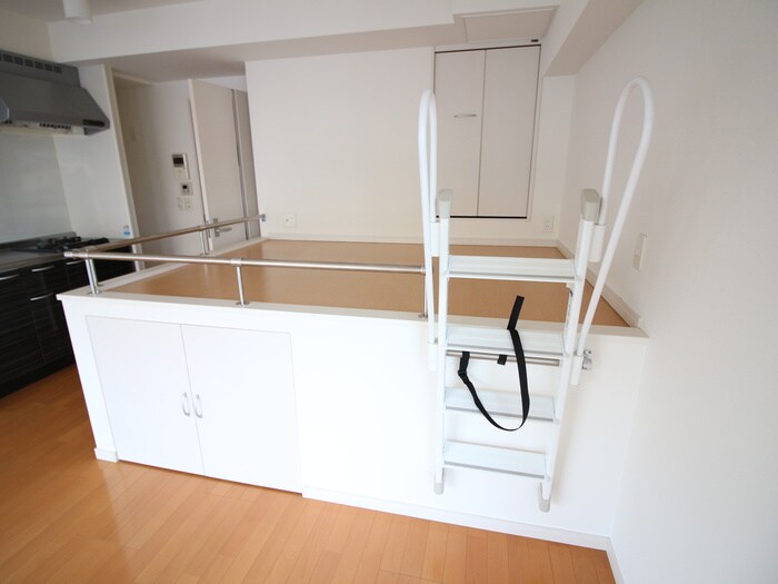 物件内観写真11　(ロフト)