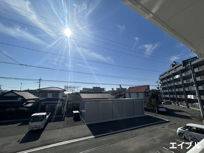 物件内観写真18　(室内からの展望)