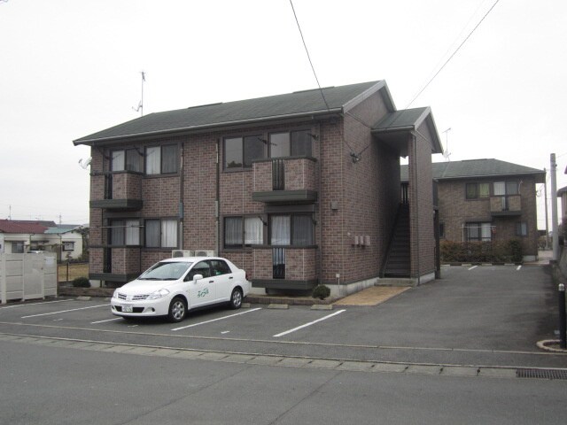 物件外観写真3　(駐車場)