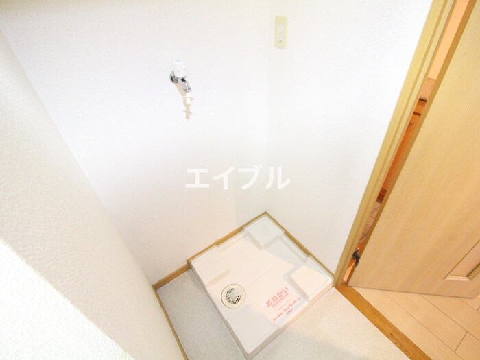 物件内観写真22　(洗濯機置場)