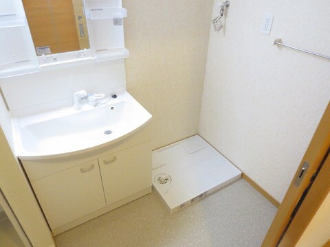 物件内観写真13　(洗面)