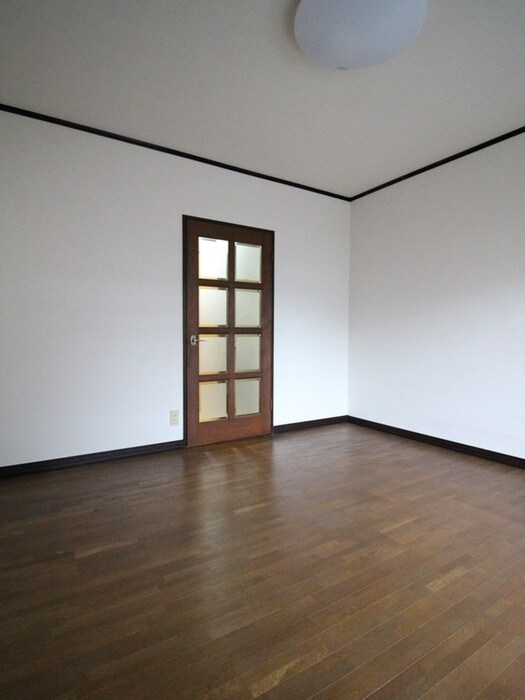 物件内観写真15　(居室)