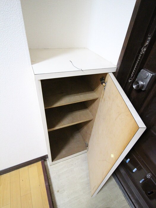 物件内観写真16　(靴箱)