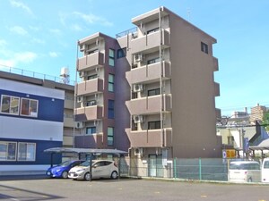 ルシエル鹿大前外観写真