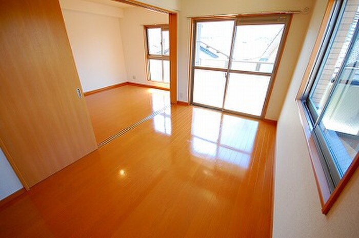 物件内観写真6　(居室)