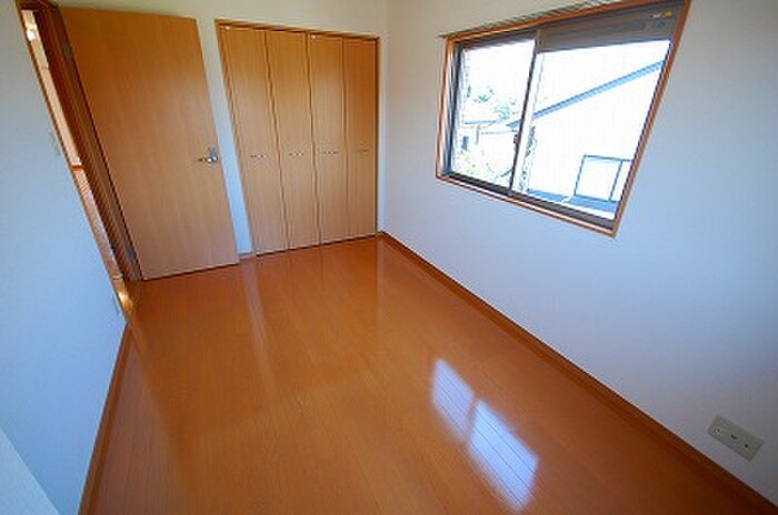 物件内観写真9　(居室)