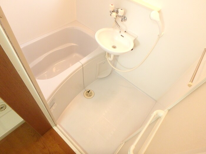 物件内観写真6　(バス／シャワールーム等)