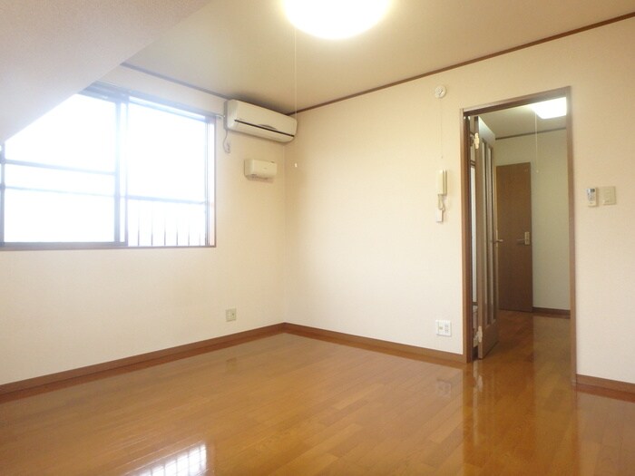 物件内観写真13　(居室)