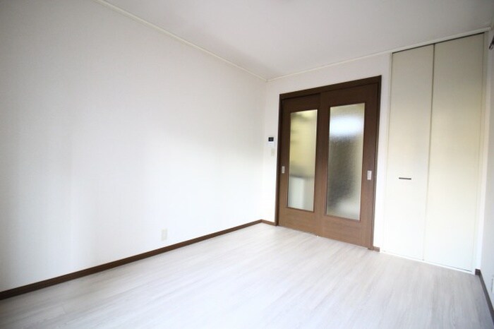 物件内観写真6　(居室)