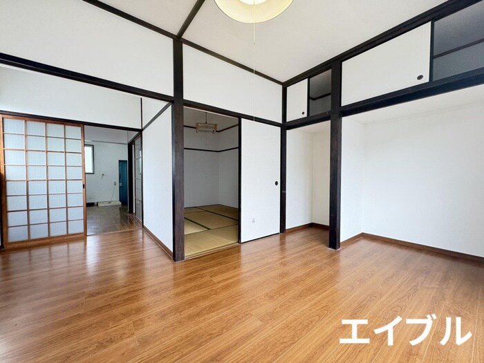 物件内観写真6　(居室)