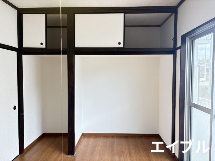 物件内観写真12　(収納)