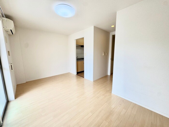 物件内観写真5　(居室)