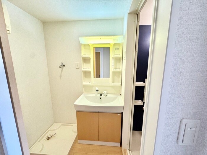 物件内観写真9　(洗面)